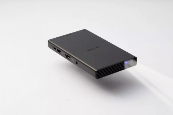 索尼推出新款轻巧便携式投影仪MP-CD1